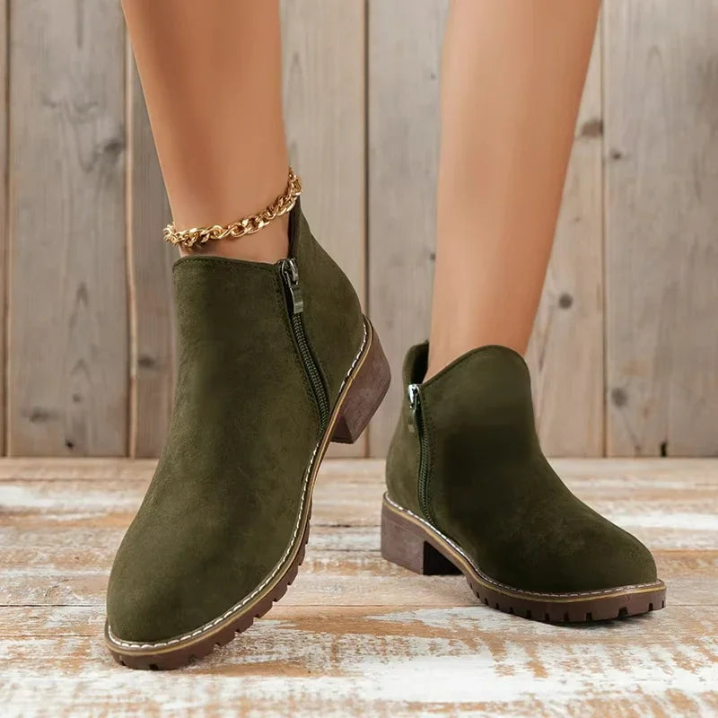 Fatima - Orthopedic Boots