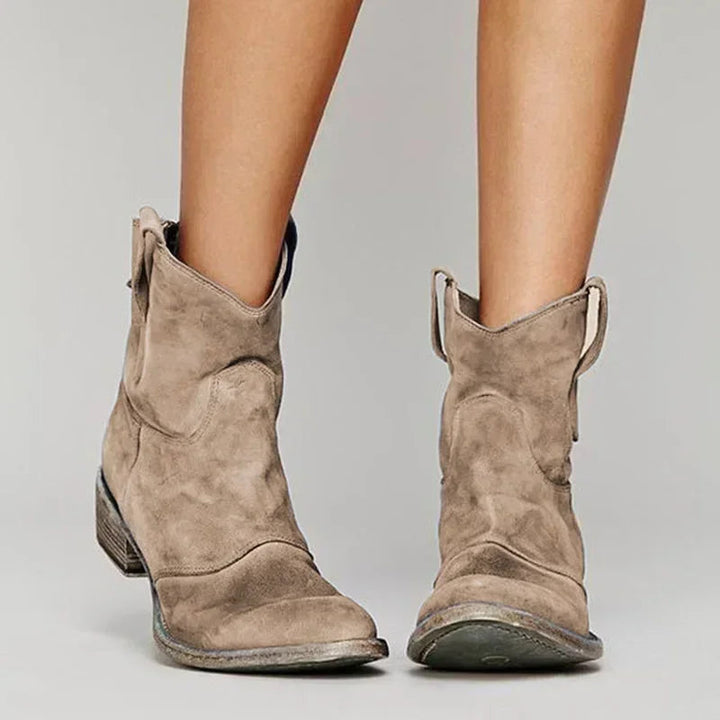 Jessa - Orthopedic Boots